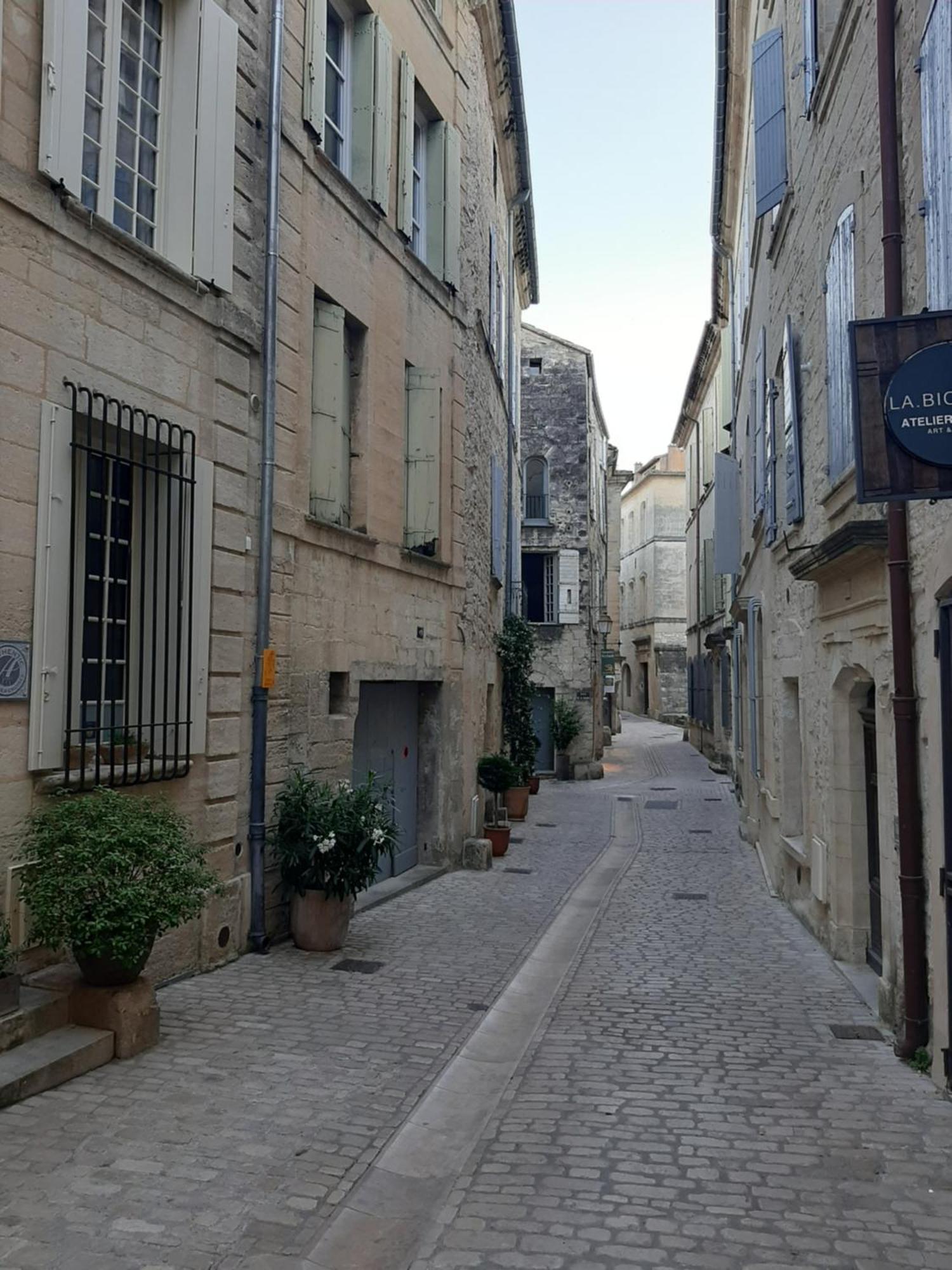 Appartement Avec Grand Jardin Et Parking, Uzès Exterior foto